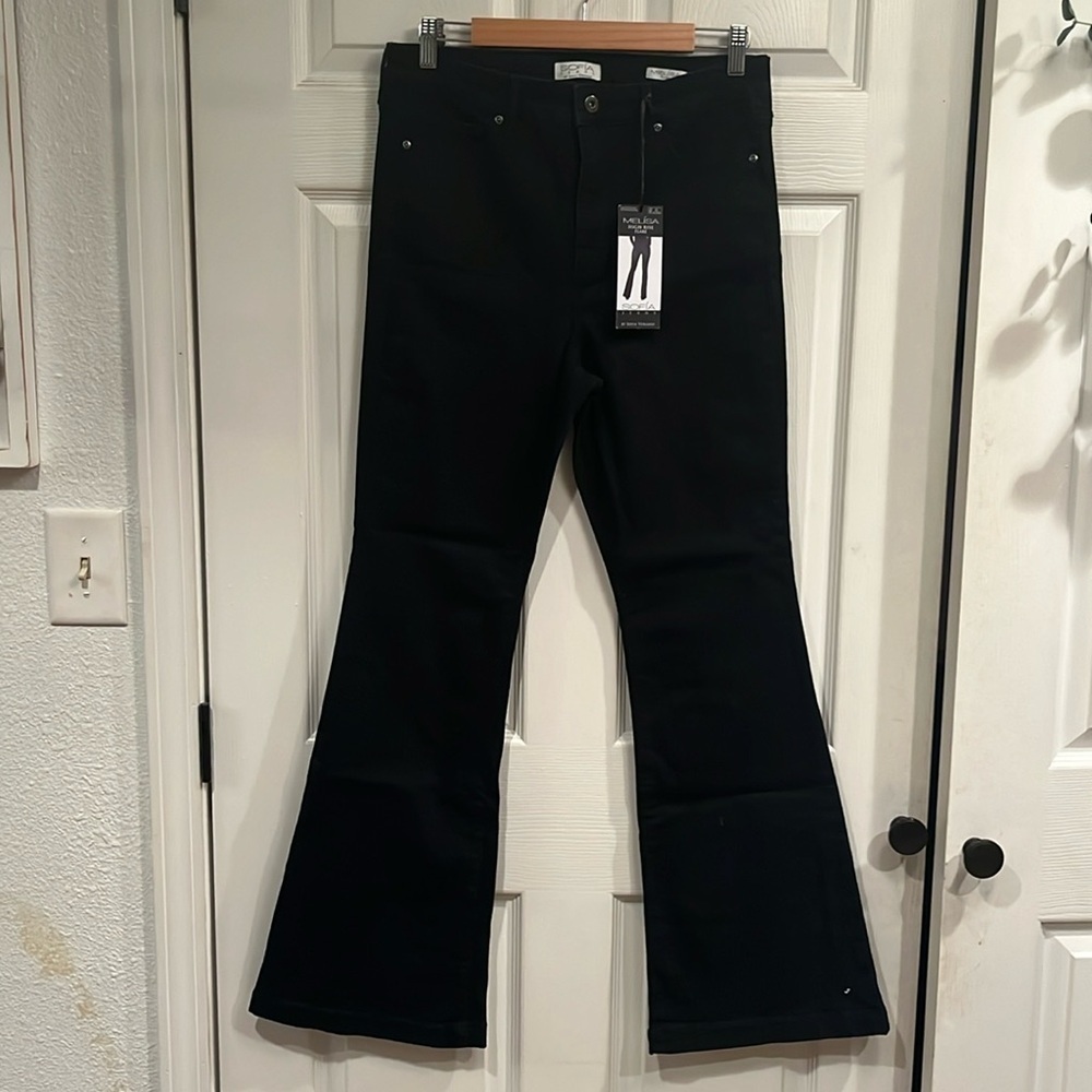 Sofia Vergara brand size 10S Melisa high rise flare black jeans- NWT
